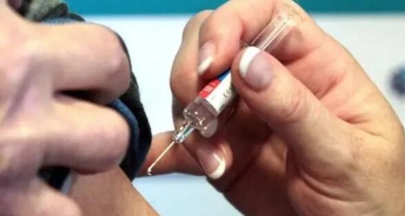 英国疫苗新进展：在巴西试验成功，明年初有望大规模接种